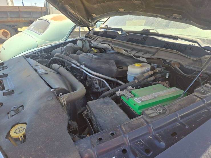 2016-ram-2500-tradesman-crew-cab-/-lwb-4d-image-19