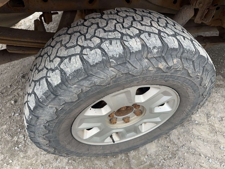 2010-ford-f150-xlt-image-11