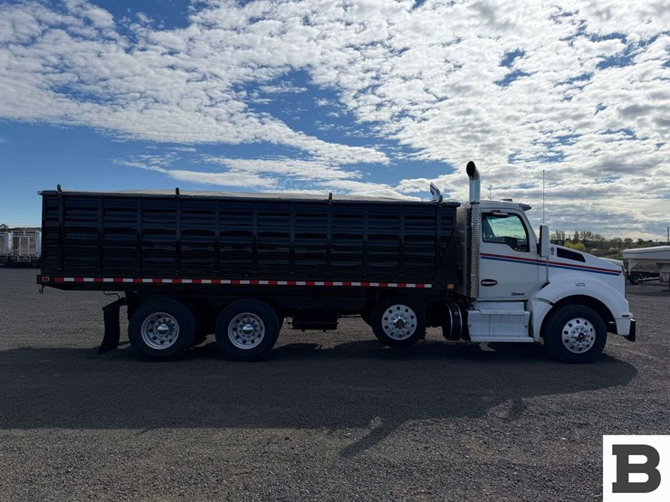 2017-kenworth-t880-image-6