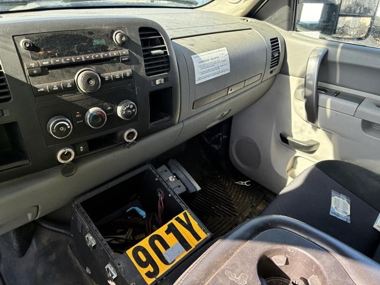 2012-gmc-sierra-2500-image-16