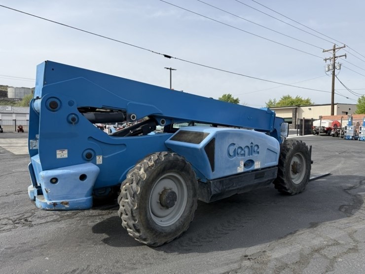 2014-genie-gth844-image-4