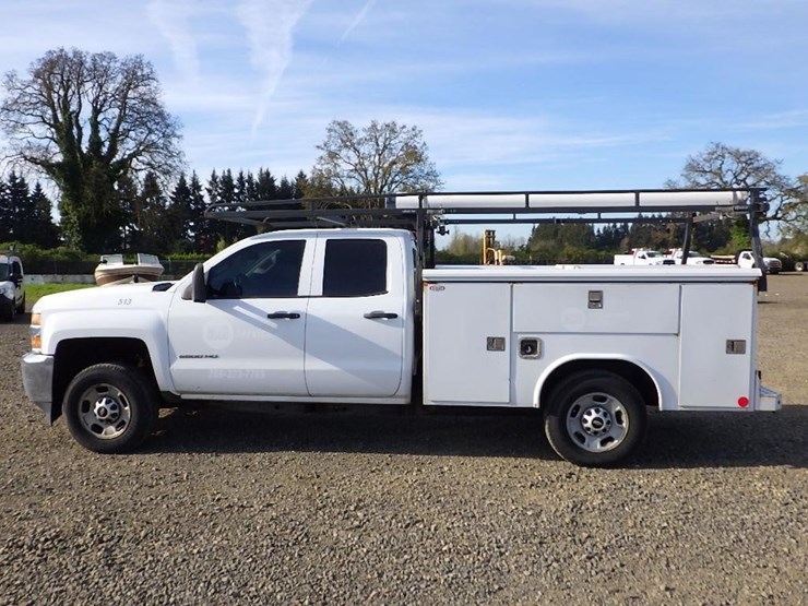 2017-chevrolet-2500hd-image-8