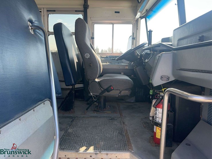 2009-bluebird-vision-image-19