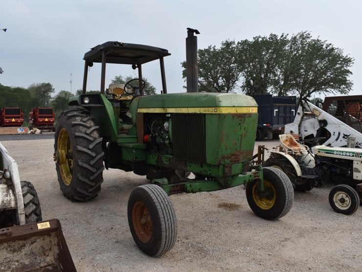 john-deere-4430-image-2