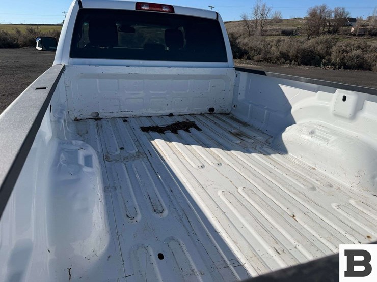 2017-dodge-2500-image-16