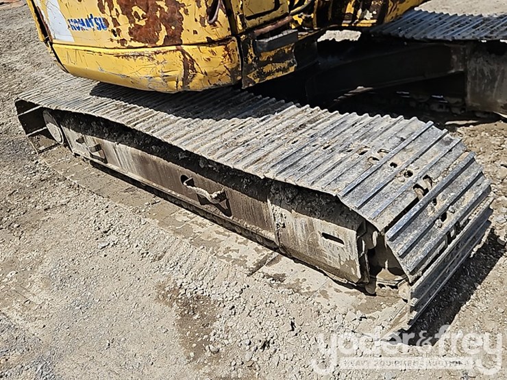 2005-komatsu-pc138-image-13