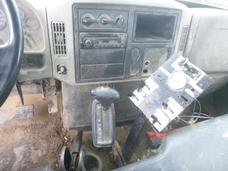 2012-international-durastar-4300-image-14