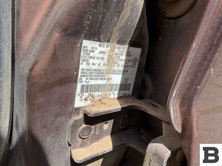 2011-ford-f350-image-34