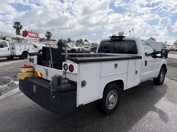 2013-ford-f250-image-3