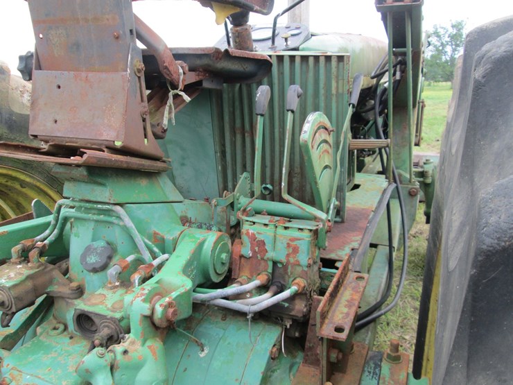 1982-john-deere-2840-image-16