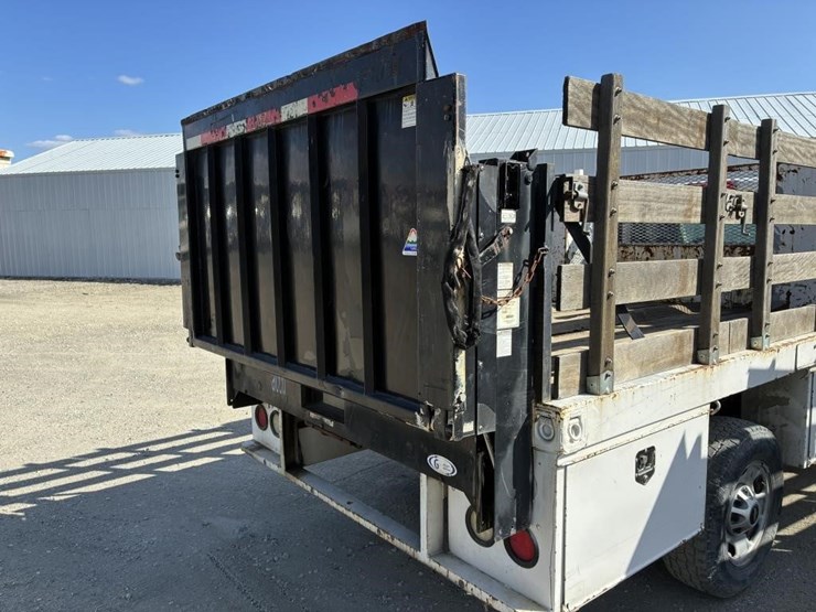 2015-chevrolet-silverado-2500-image-12