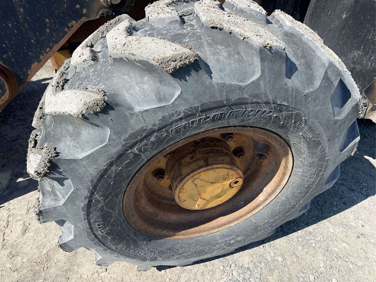 2003-caterpillar-420d-image-9