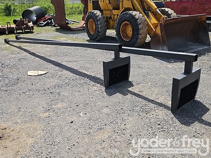 light-poles-w/-led-fixtures-(5of)-image-2