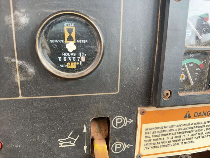 1997-caterpillar-d4c-xl-image-29