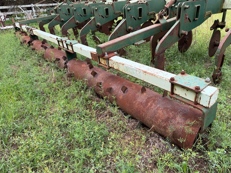 #518-•-#518-•-kmc-subsoiler---13-shank-image-7