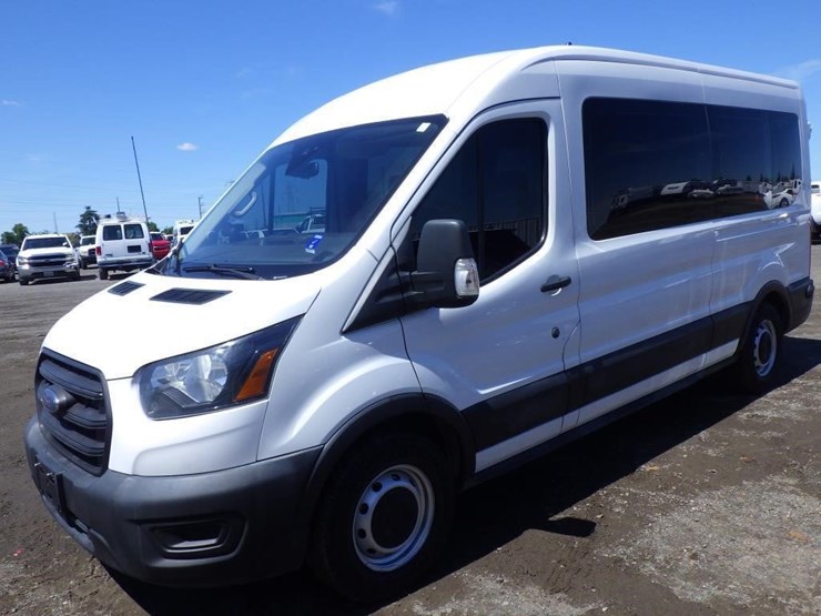 2020-ford-transit-image-1