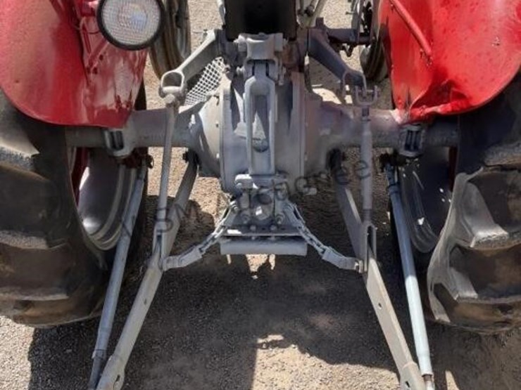 massey-ferguson-135-image-10