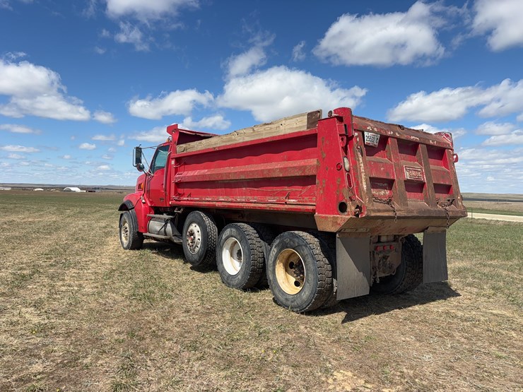 2003-sterling-lt9500-image-7