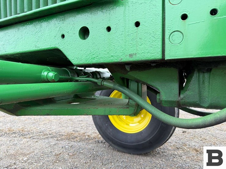1980-john-deere-2940-image-4