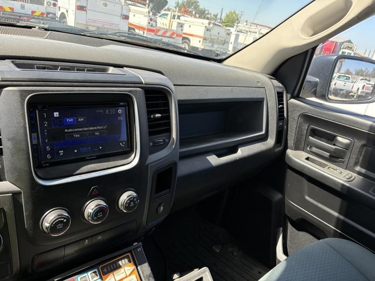 2013-dodge-1500-image-16