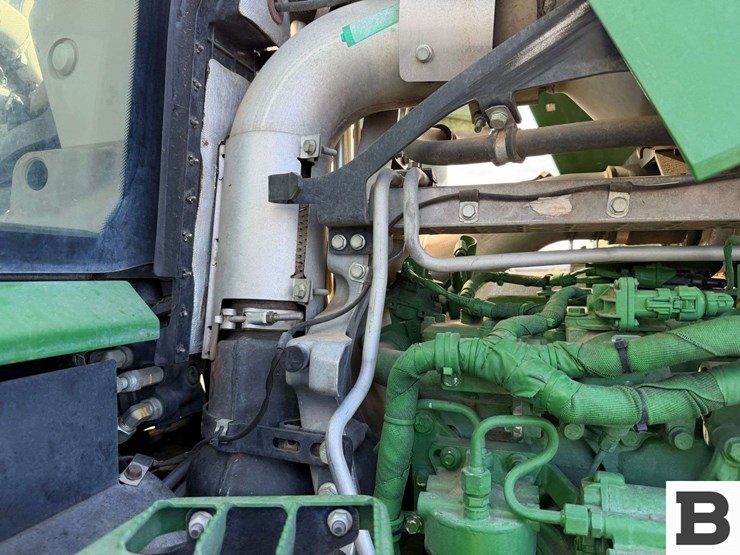 2021-john-deere-7r-210-image-58