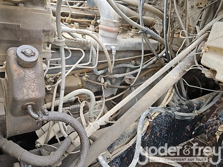 international-f-2654-image-22