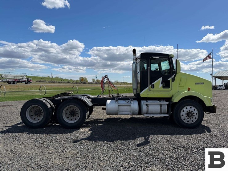 1998-kenworth-t800-image-6