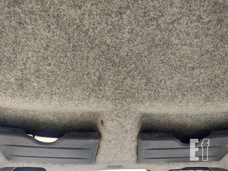 2010-deere-310j-image-9