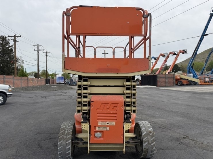 2014-jlg-4069le-image-5