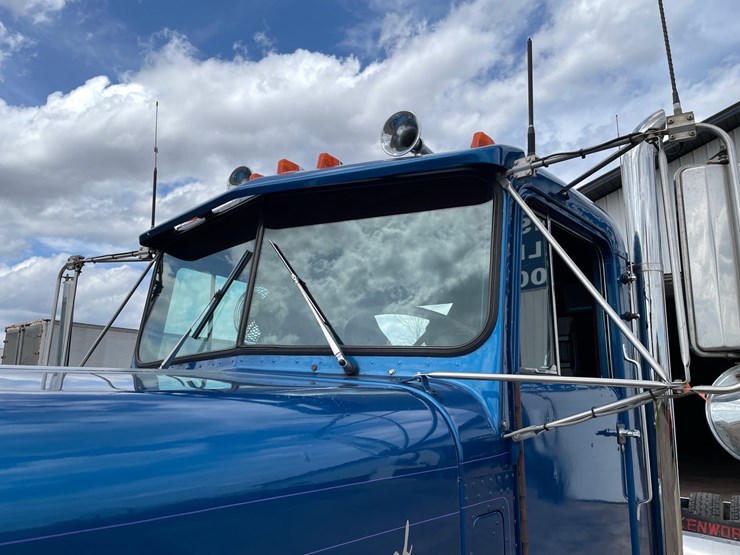 1966-kenworth-w900a-image-16