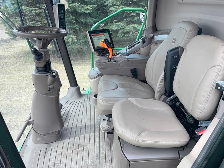 2023-john-deere-s780-image-37