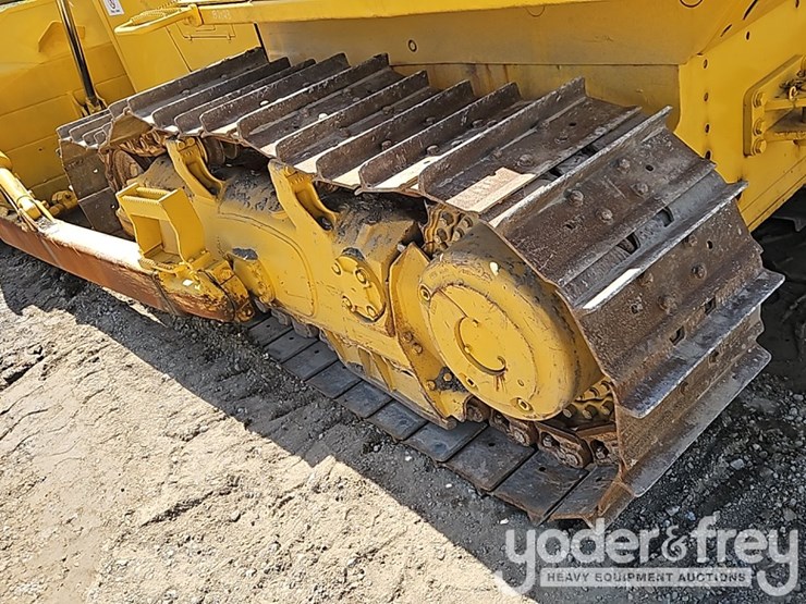 2005-komatsu-d65ex-15-image-24
