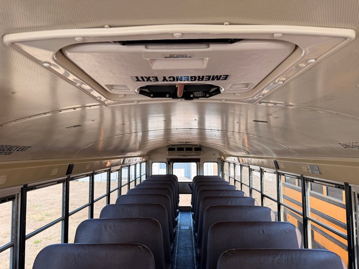#552-•-#551-•-2011-international-school-bus-image-12