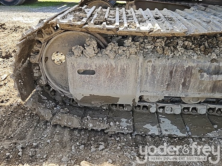 2005-komatsu-pc138-image-25