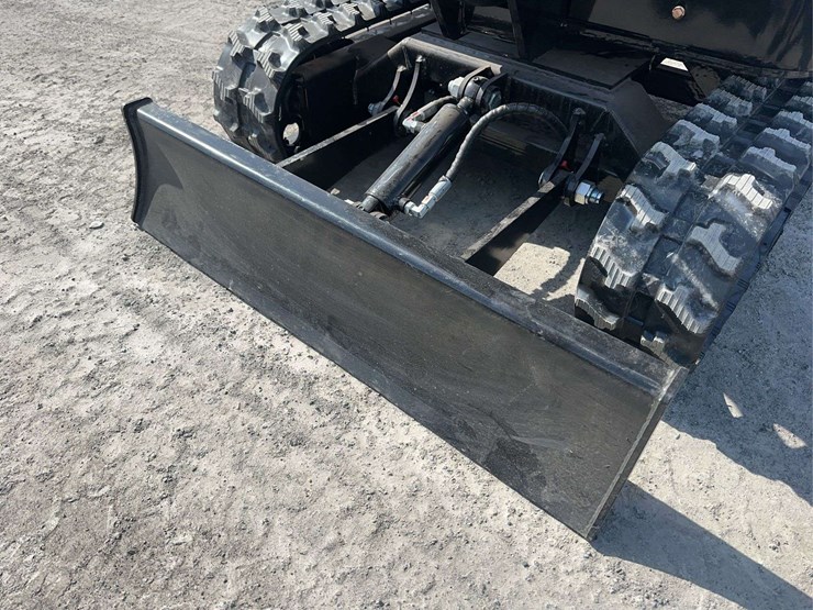 2026-future-ft15-mini-excavator-image-11