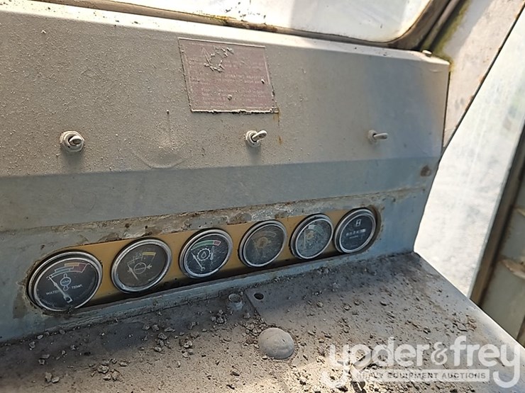 1979-caterpillar-d9h-image-34