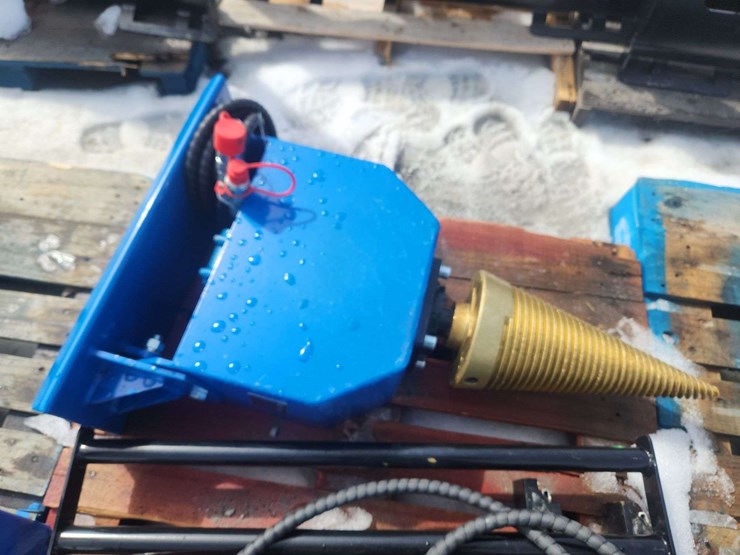 future-fu-ws43-mini-skid-steer-wood-splitter-image-1