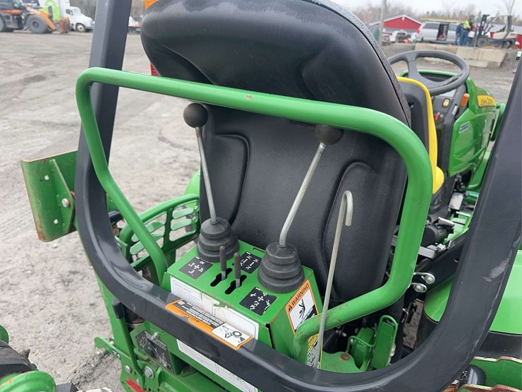 john-deere-1023e-image-21