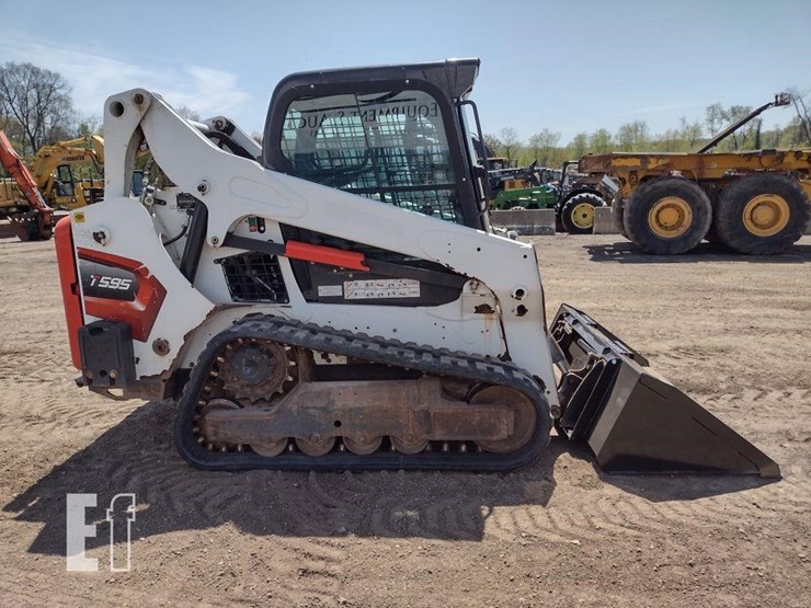 2021-bobcat-t595-image-3