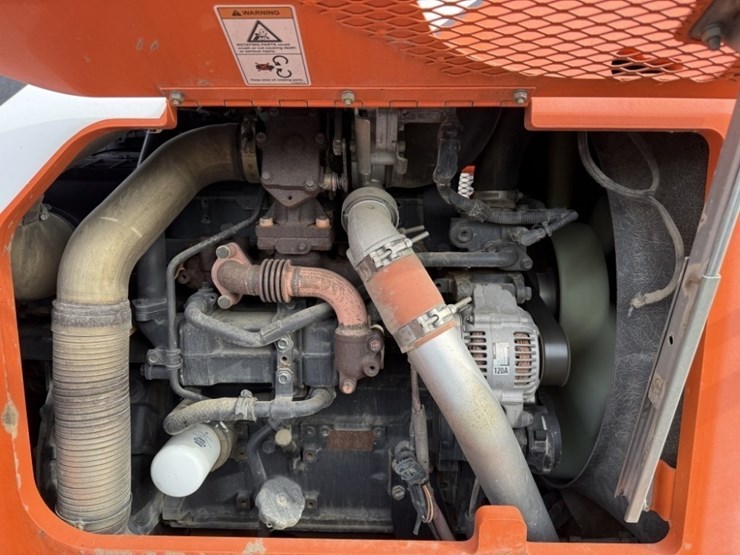 2015-sky-trak-6042-image-17