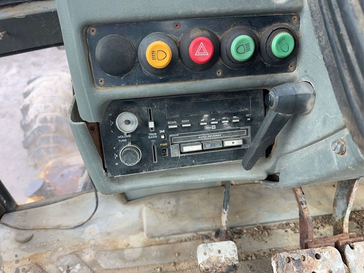 2003-jcb-215-image-29