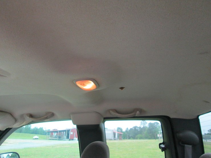 2006-chevrolet-2500-image-30