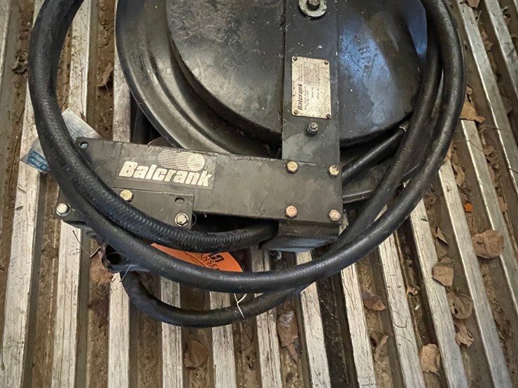 #10420-•-balcrank-wall-mount-hose-reel-image-7