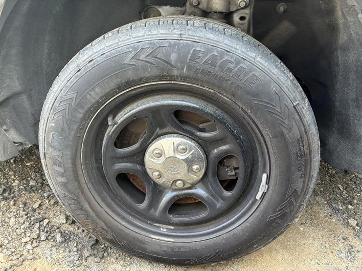 2021-ford-explorer-police-interceptor-image-10