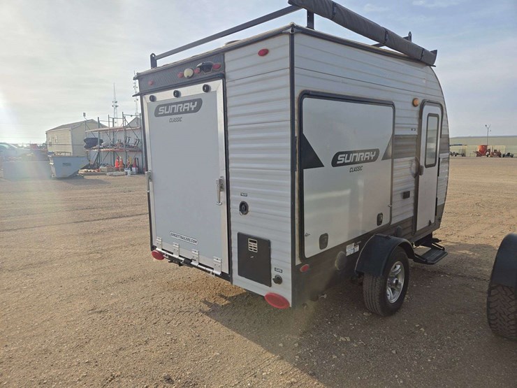 2022-sunray-travel-trailer-image-8