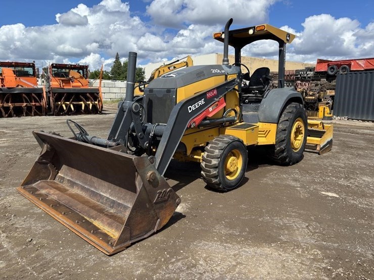 deere-210lep-image-1