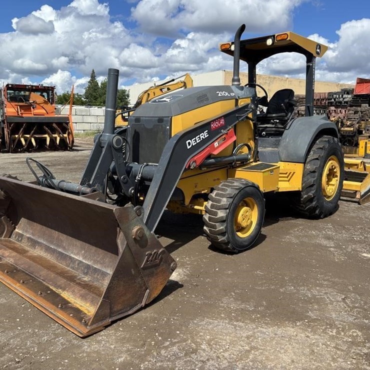 DEERE 210LEP