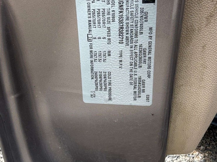 2007-chevrolet-suburban-1500-image-27