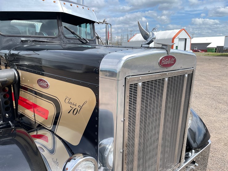 1970-peterbilt-358-image-83