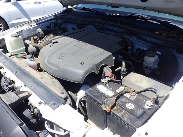 2015-toyota-tacoma-image-10